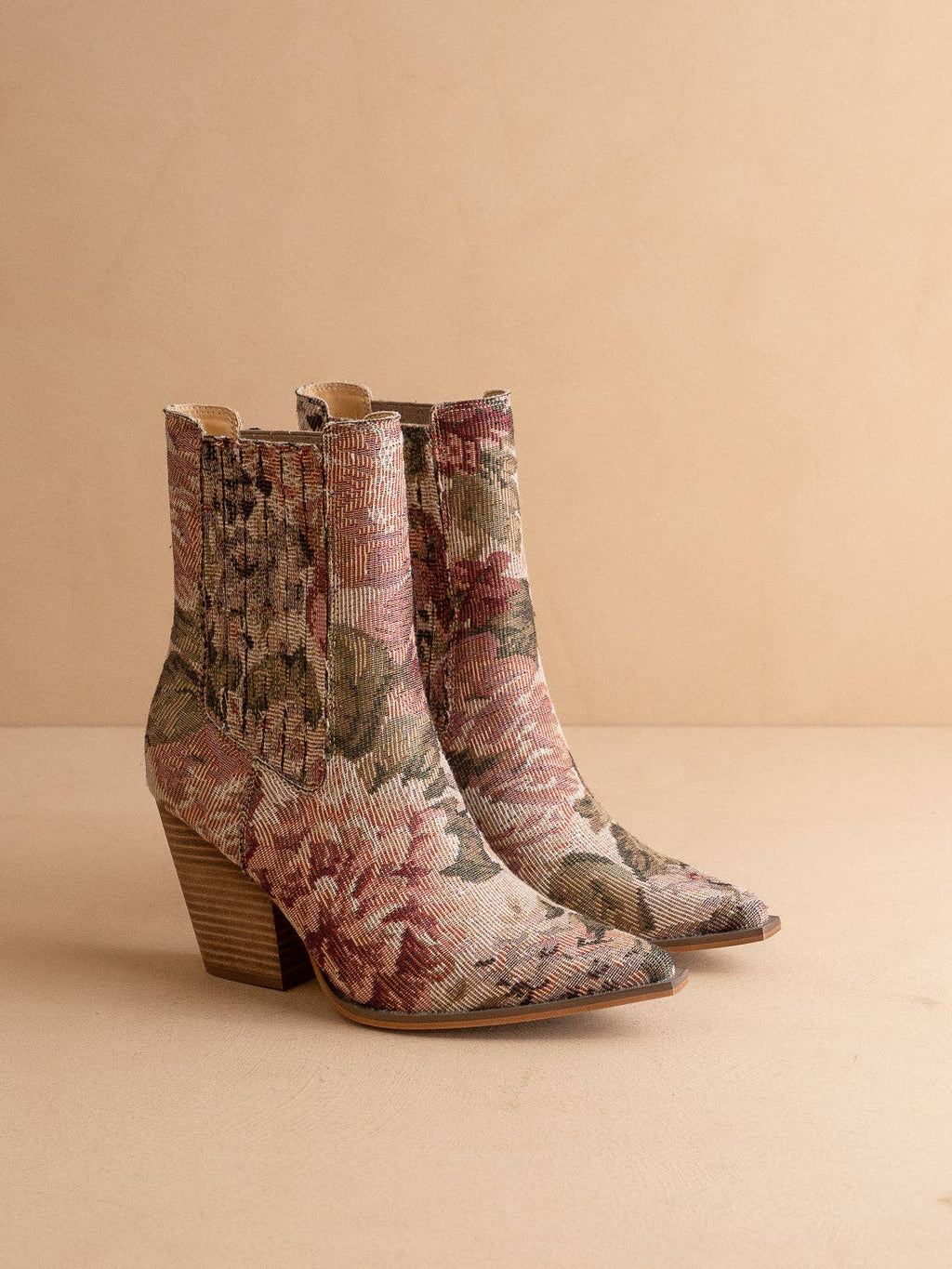 The Lydia | Mauve Tapestry Suede Pointed Toe Western Bootie