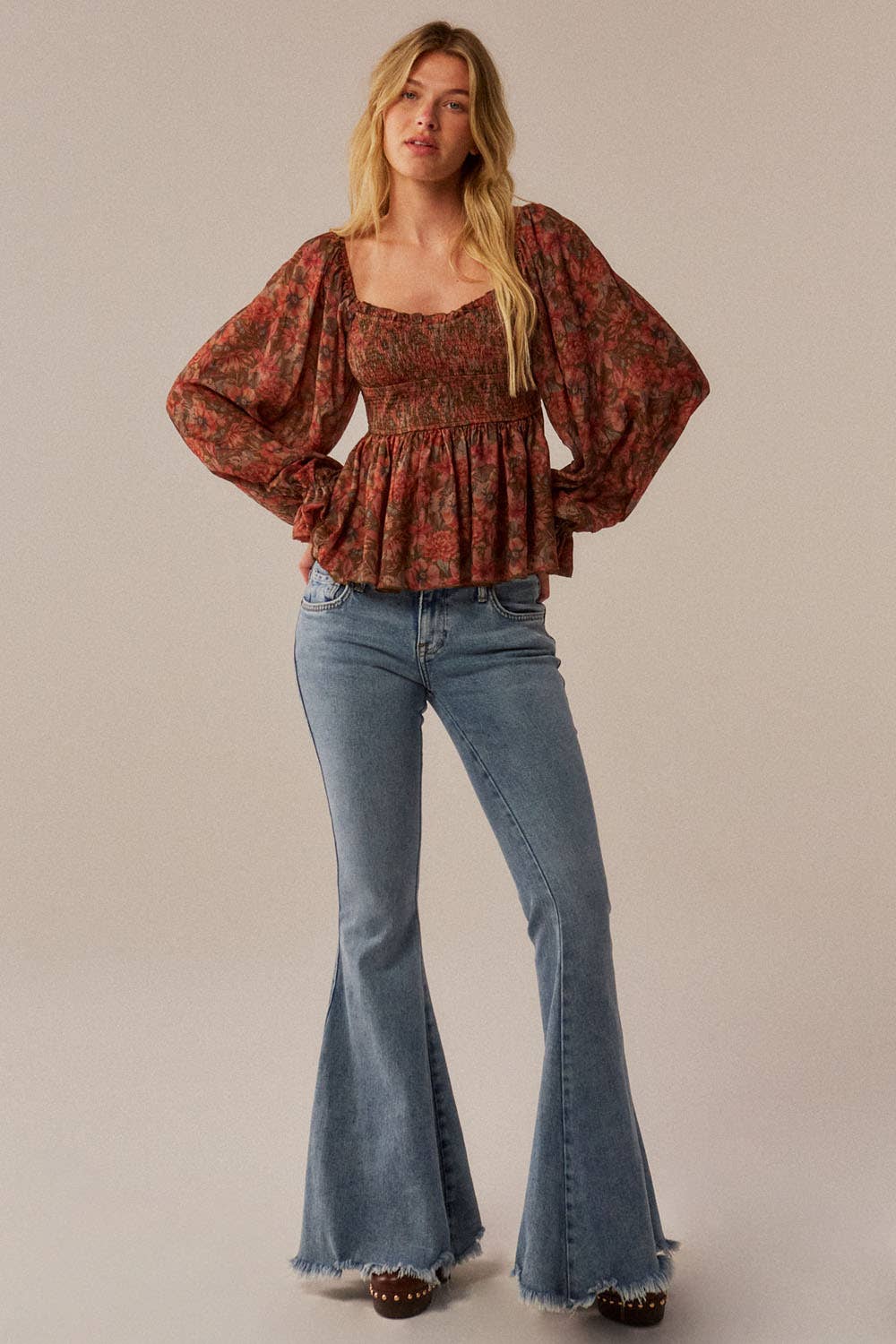 Floral-Print Sweetheart Smocked Peplum Peasant Top Olive | Promesa
